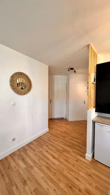 Villeurbanne • T2 Fraternite • Hostisy Exterior foto